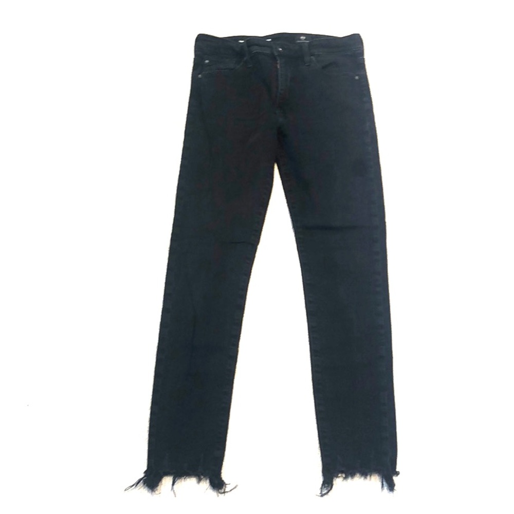 AG Farrah with raw distressed hen in black size 27